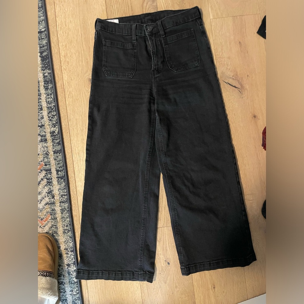 GAP Women’s high waisted stride jeans washed black